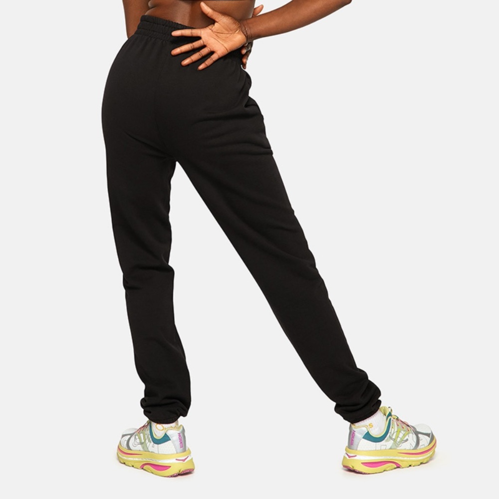Black OV sweatpants